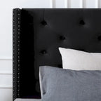 Lit plateforme California King capitonné en velours noir/bleu/gris/beige avec garniture cloutée, pour 2 personnes