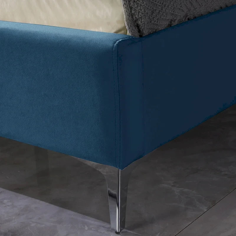 Lit plateforme California King capitonné en velours noir/bleu/gris/beige avec garniture cloutée, pour 2 personnes