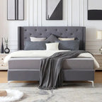 Lit plateforme California King capitonné en velours noir/bleu/gris/beige avec garniture cloutée, pour 2 personnes